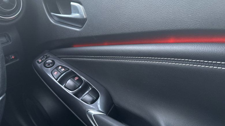 Nissan Juke 1.0 DiG-T 114 Tekna 5dr Petrol Hatchback